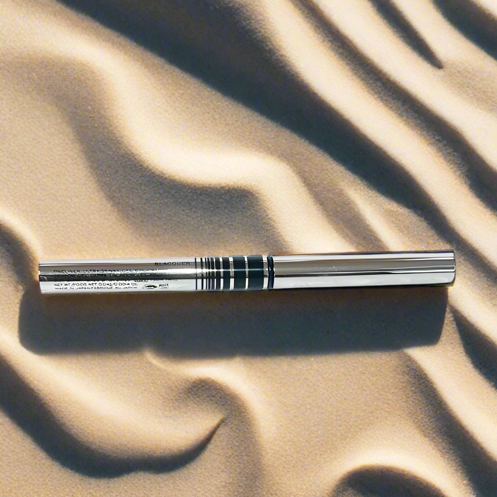 Marc Jacob’s Fineliner Ultra-Skinny Gel Eyeliner - Blacquer