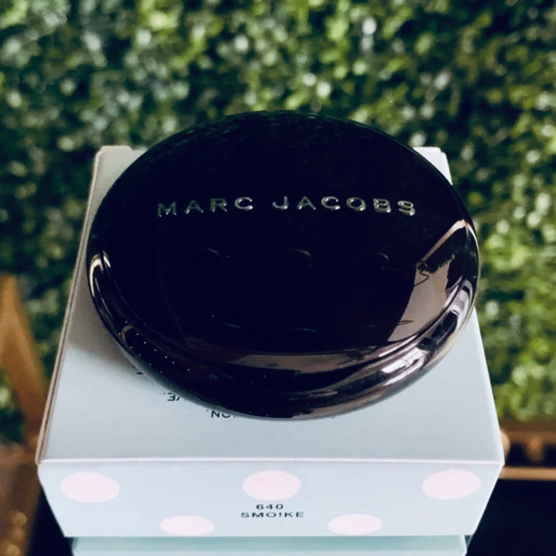 Marc Jacobs Beauty Runway OMega Gel Powder Eyeshadow Shade: Smo!ke Super size